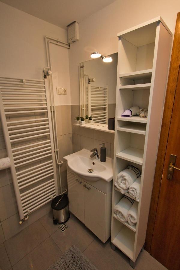 Apartment Zizi Omiš Exteriör bild