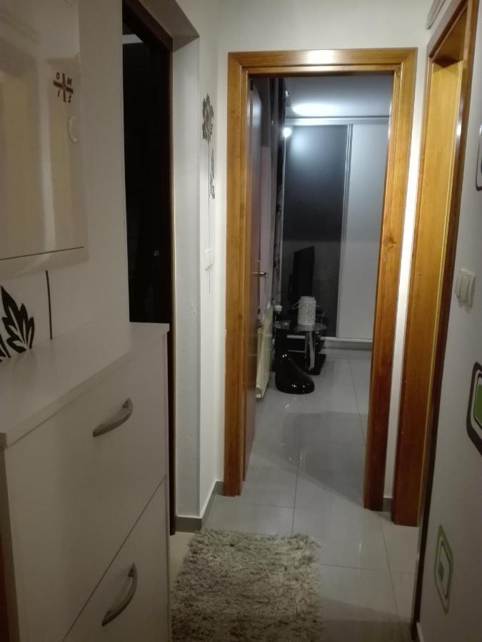 Apartment Zizi Omiš Exteriör bild