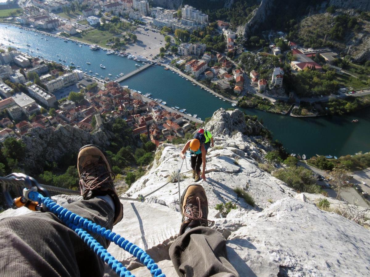 Apartment Zizi Omiš Exteriör bild