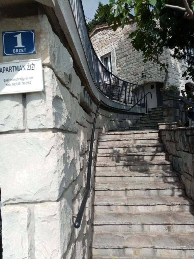 Apartment Zizi Omiš Exteriör bild